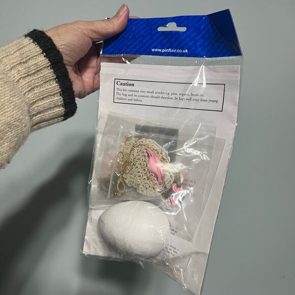 Ells Bells Pinfair UK  Pastorale Pink Easter Egg Sequin Bead Ornament Kit PA87P - Picture 5 of 5